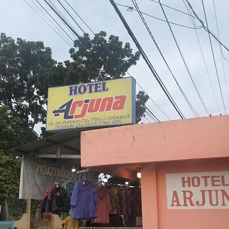 Hotel Arjuna Baturaja  ภายนอก รูปภาพ