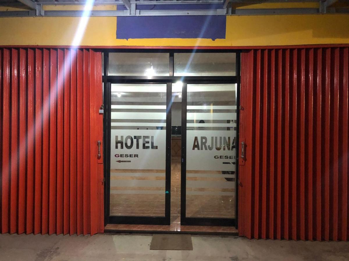Hotel Arjuna Baturaja  ภายนอก รูปภาพ